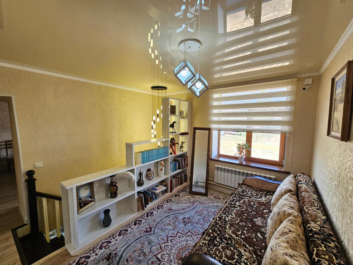 Guest House Tenir Too Naryn Bagian luar foto